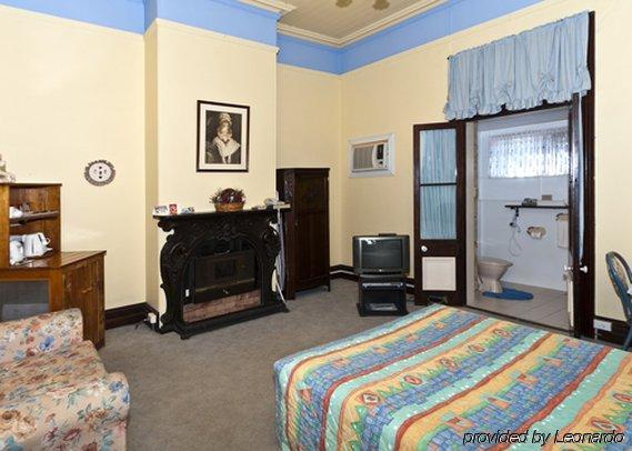 Warwick Settlers Inn Habitación foto
